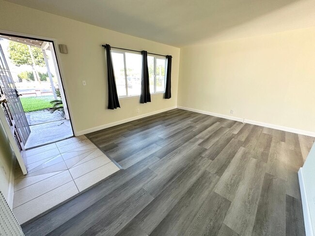 Building Photo - Single Family Home for Rent in Anaheim!
