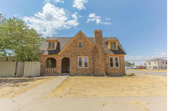 Building Photo - 1800 S Main St Building Photo - 1800 S Main St