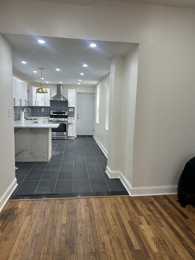 Photo - 2016 N Woodstock St House