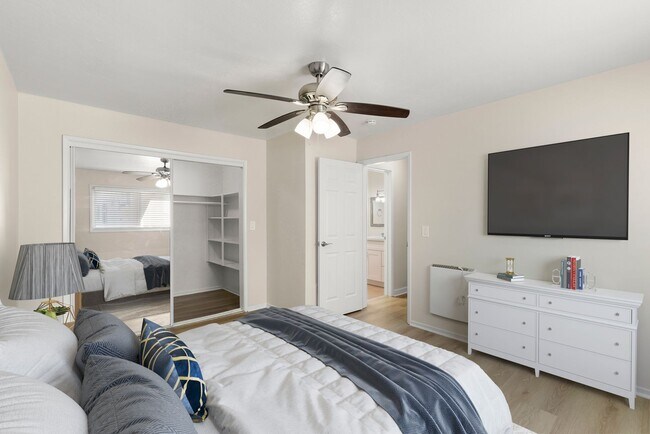 Foto del interior - Melrose Manor Apartments - Riverside, CA