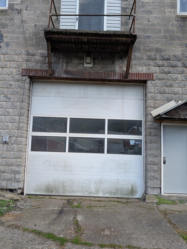 Building Photo - 1140 Allegheny St