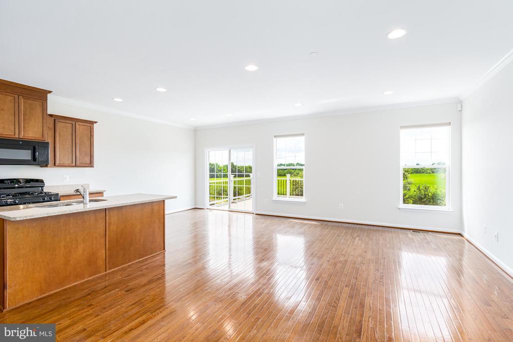 Primary Photo - 103 Domino Ct