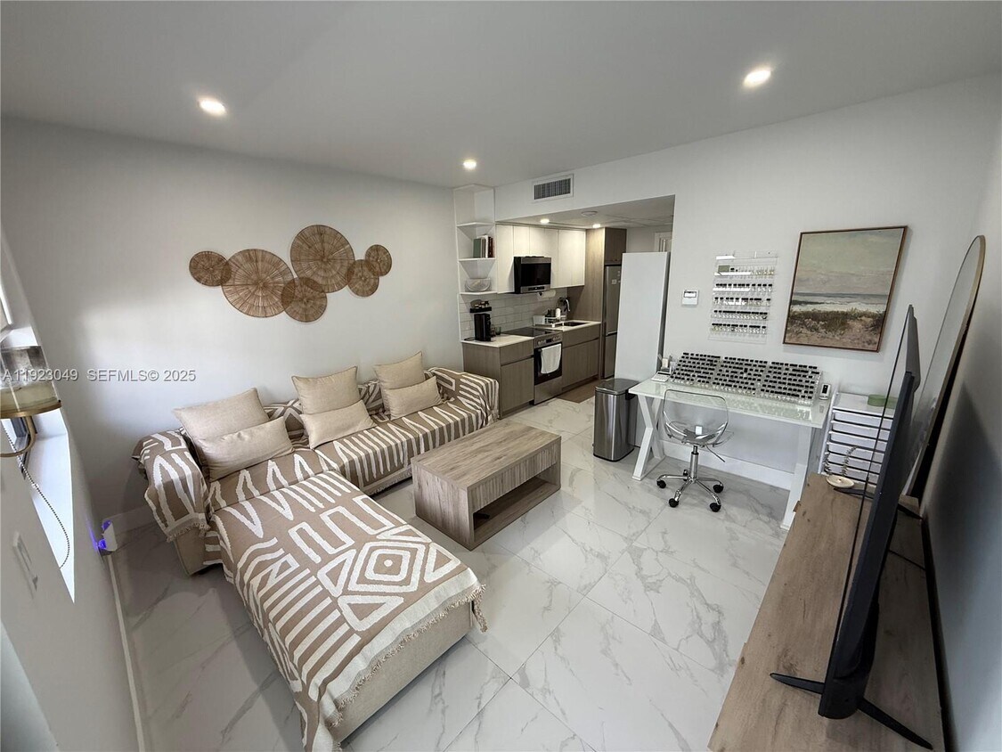 Foto principal - 944 Jefferson Ave