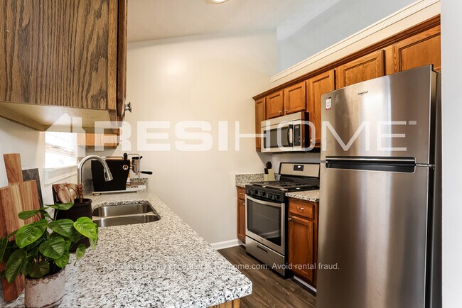 Foto del edificio - 125 W Village Ct