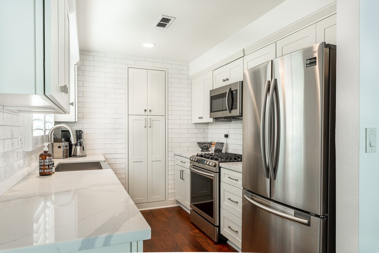 Foto principal - 1741 Tustin Ave