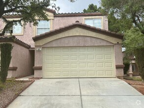 Building Photo - 2524 Adelante Ave