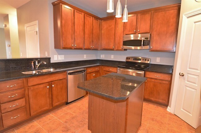 Foto del edificio - 8022 Sycamore Hill Ln