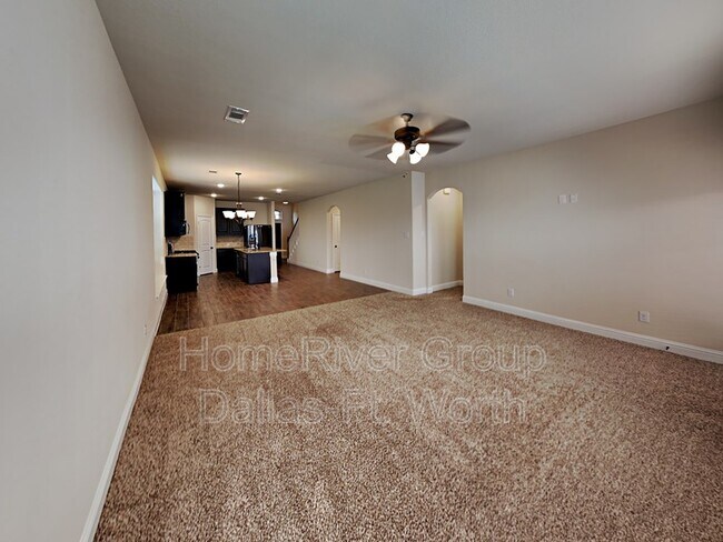 Foto del edificio - 607 Redwood Dr