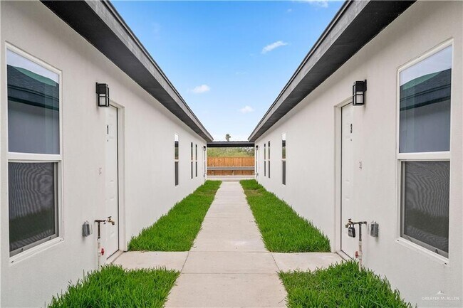 Foto del edificio - 11502 N 24th Ln