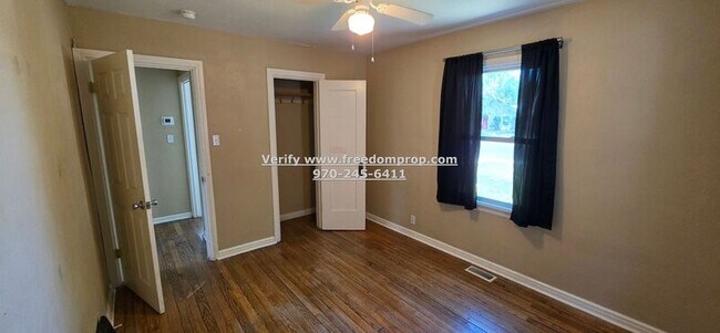 Foto del edificio - 1015 Belford Ave