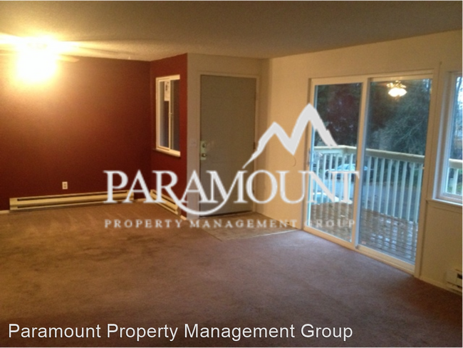 Foto del edificio - 3 br, 1 bath House - 3253 SE Goldmaur  Ct ...