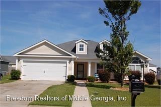 Primary Photo - 4 br, 2 bath House - 102 Mount Pilot Court