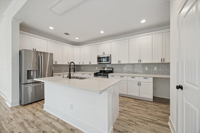 Building Photo - 6635 T C Jester Blvd