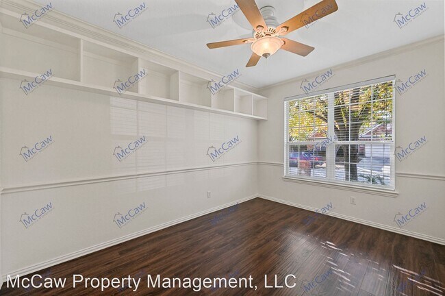 Foto del edificio - 4 br, 2.5 bath House - 5117 Holly Hock Ln.