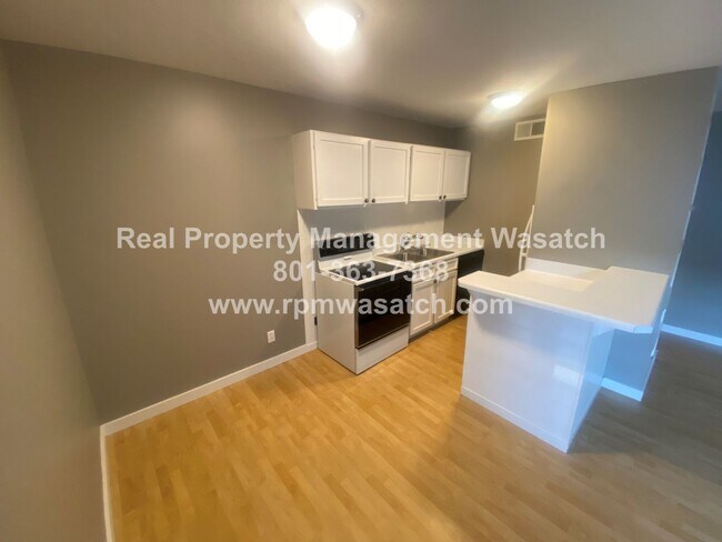 Building Photo - Cozy 1 Bed, 1 Bath Condo in Downtown SLC