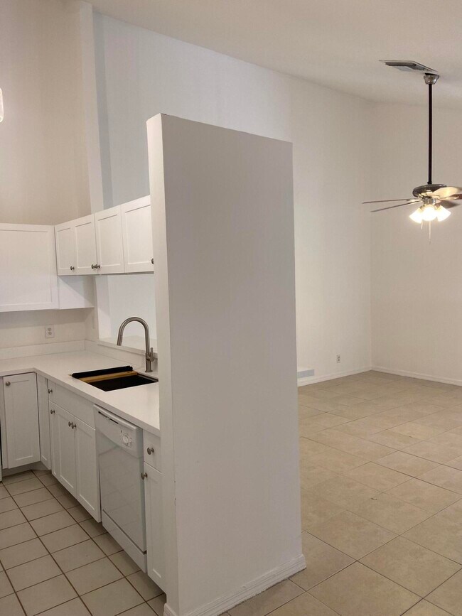 Foto del edificio - 1173 Periwinkle Pl