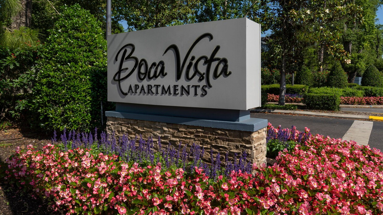 Primary Photo - Boca Vista Apartments