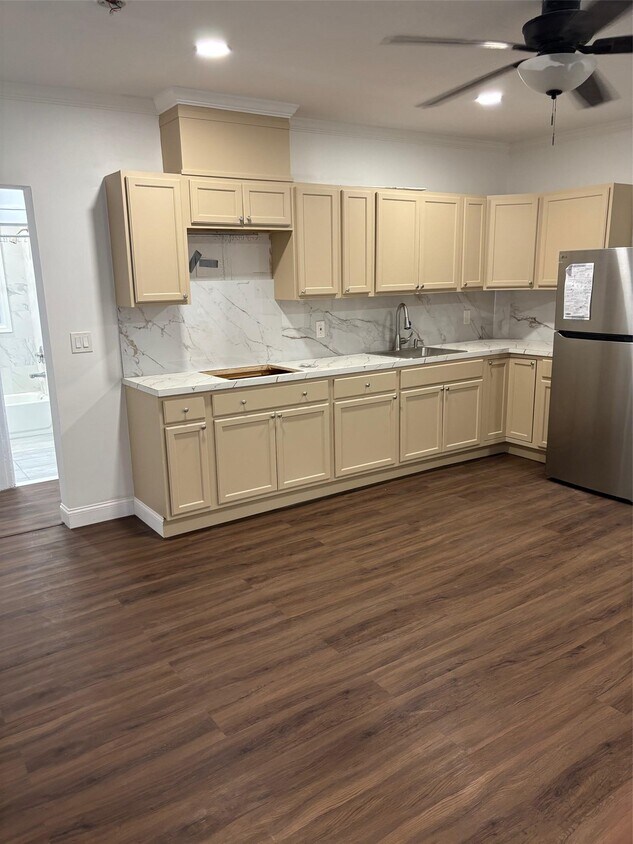Foto principal - 185-01 Galway Ave