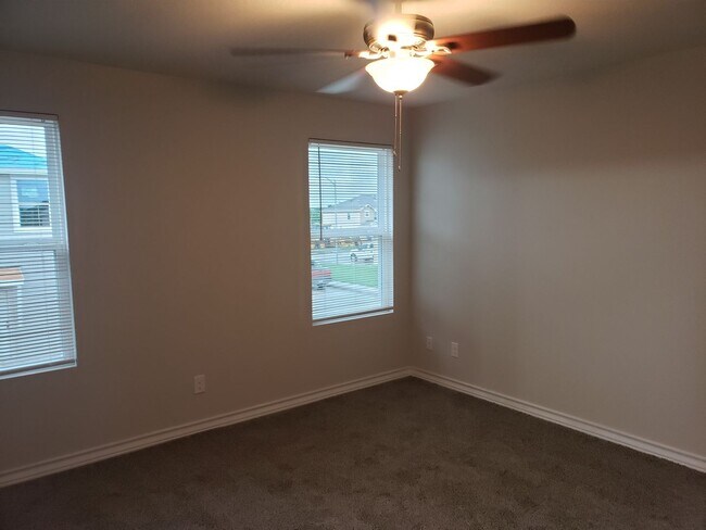 Foto del edificio - Town home for rent