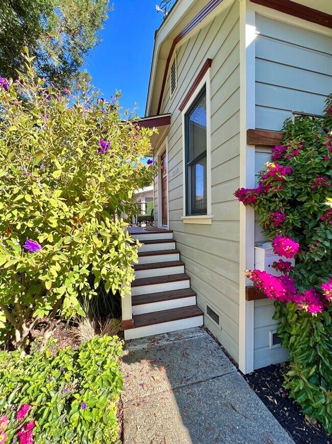 Foto del edificio - Two Bedroom Downtown Napa Gem