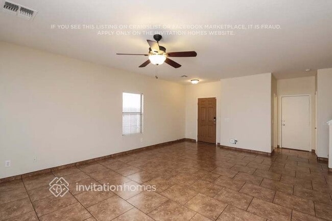 Building Photo - 7041 W Mercer Ln