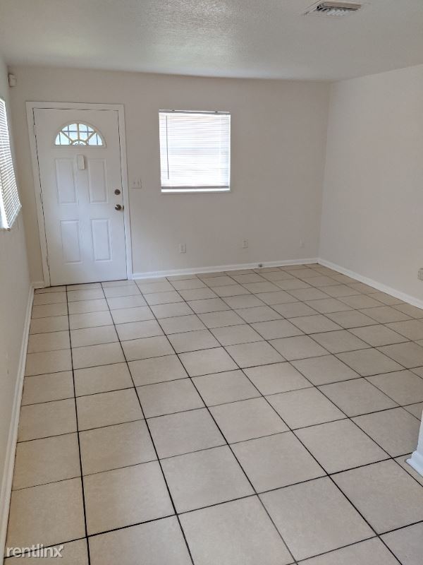 Building Photo - 3 br, 1 bath House - 1075 Lincoln Ter