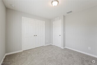 Building Photo - 4016 4th St SW