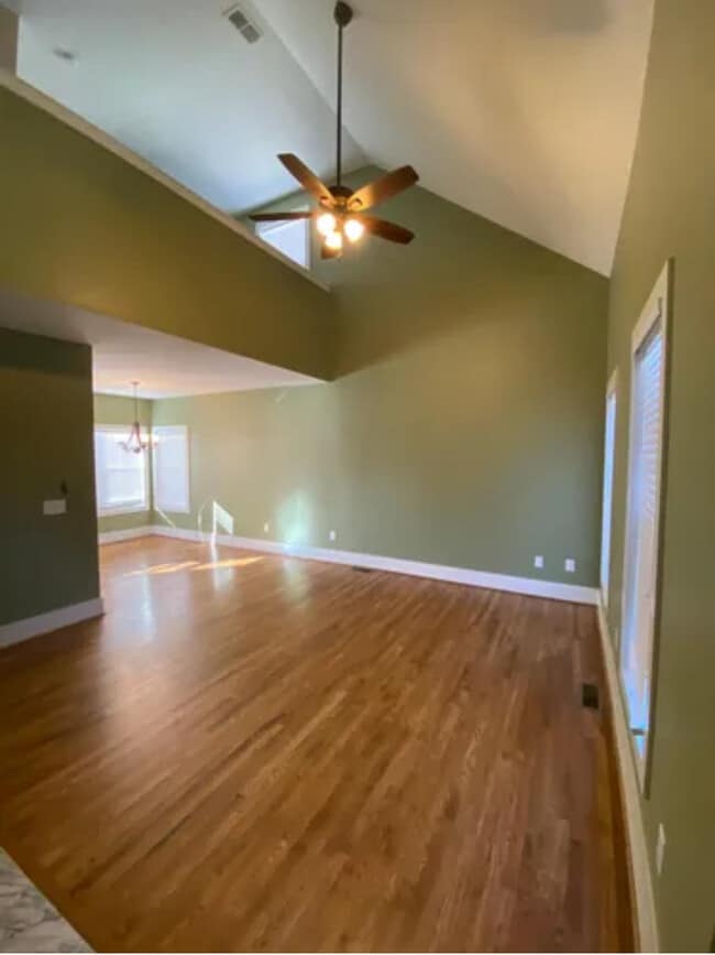 Living room - 22 Twin Oaks Dr