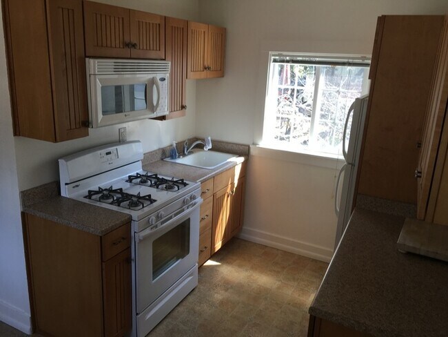 Building Photo - Pet Friendly Home By NPS