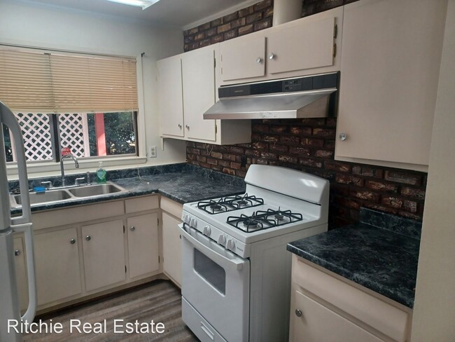 Foto del edificio - 3 br, 2 bath House - 6116 Yoho