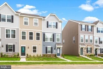 Building Photo - 211 Anthem St