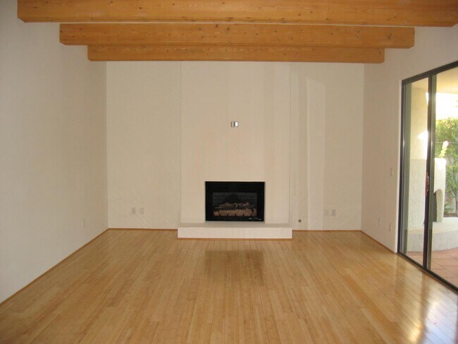 Foto del edificio - 4819 N 35th Pl