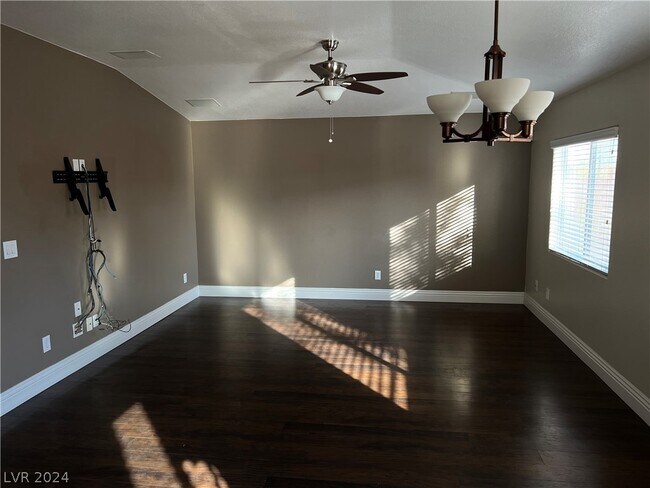 Building Photo - 7804 Corn Lily Ct