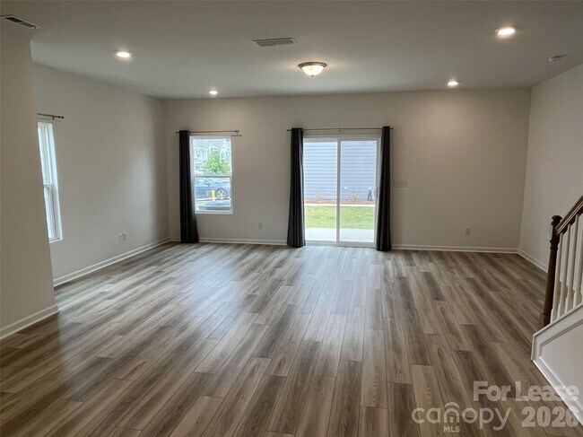 Building Photo - 3507 Nimbell Rd