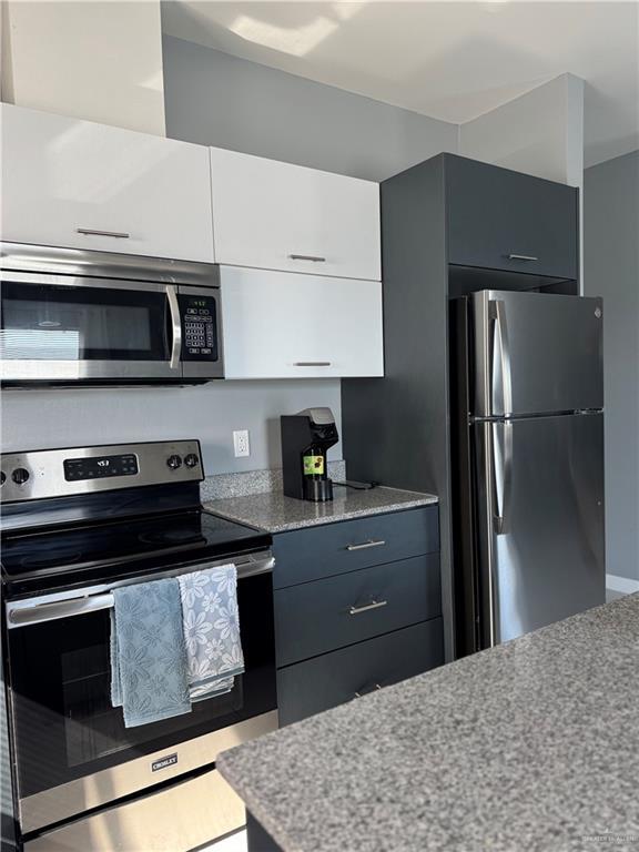 Foto del edificio - 31 Summerland Ln