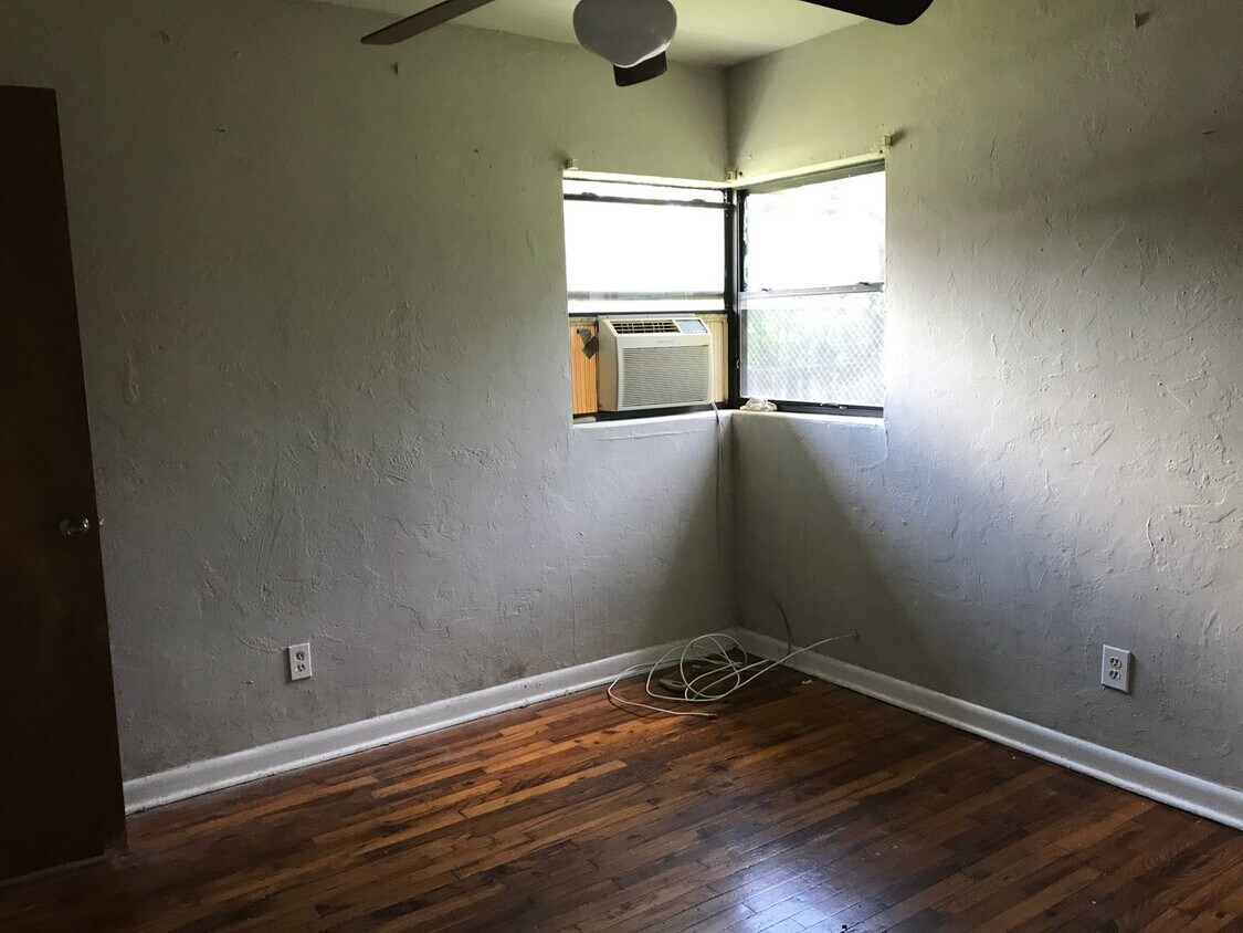 Foto del edificio - 2 Bedroom Duplex on Hancock Street - Available now!