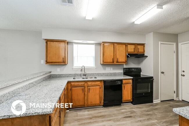 Foto del edificio - 4922 Crestway Dr