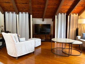 Building Photo - 437 Keolu Dr