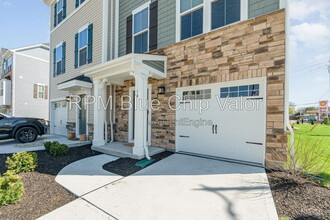 Building Photo - 14 Wentworth Ln