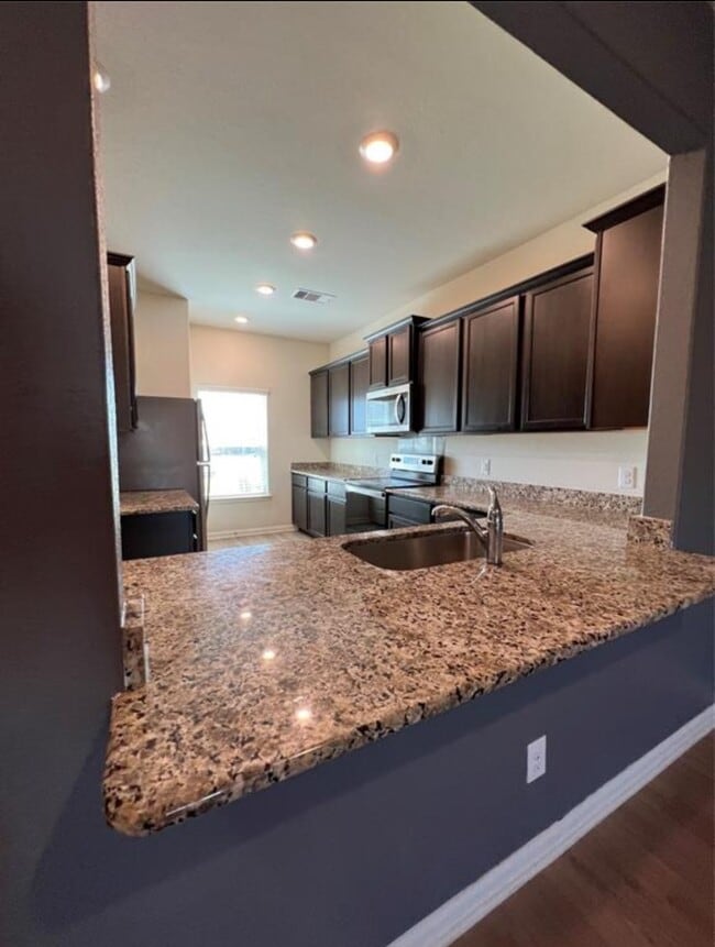 Foto del edificio - 2048 Mule Ridge Dr