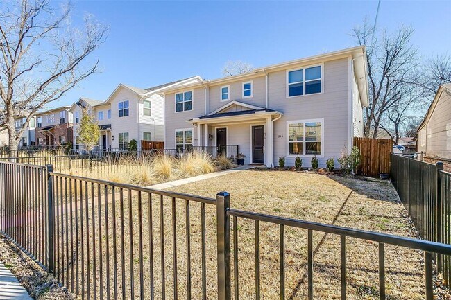 Building Photo - 215 Athenia Dr