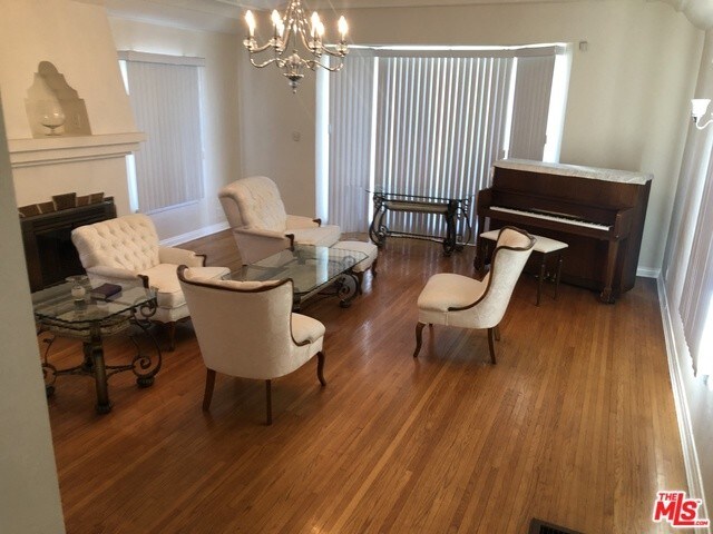 Foto principal - 3146 W 75th St