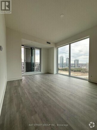 Building Photo - 56-1456 Andre de Grasse St