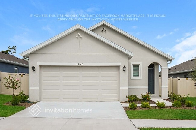 Building Photo - 22513 Hidden Palms St