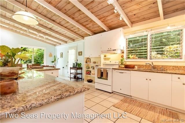 Building Photo - 3 br, 2 bath House - 3512 Kalihi Street