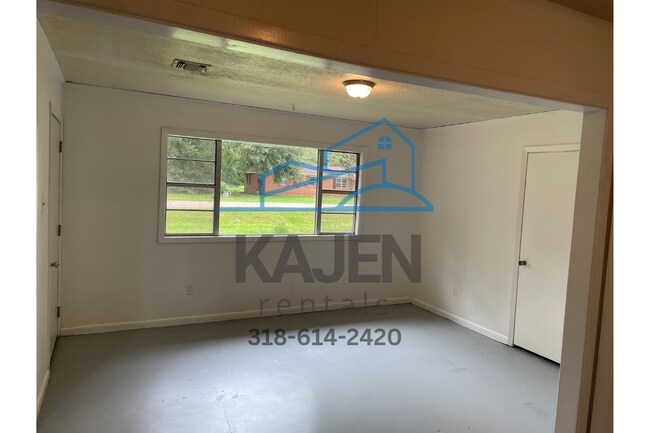 Building Photo - 4598 Cedar Dr