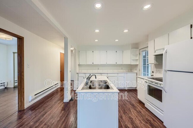 Building Photo - 1501 S 248th St