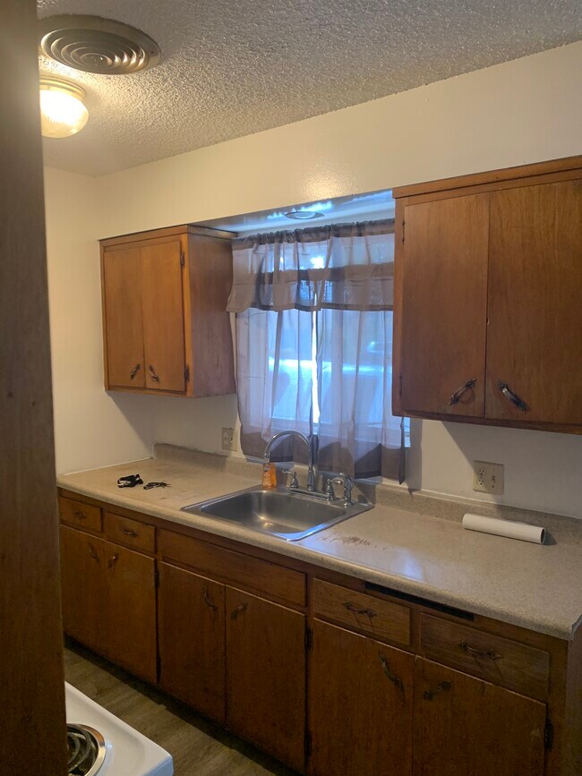 Foto del edificio - 1200 Carver Rd