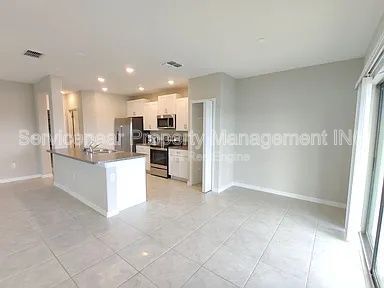 Foto del edificio - 7412 French Marigold Ave.