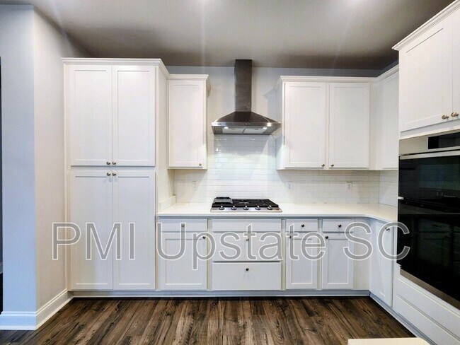 Foto del edificio - 905 Maple Grv Wy